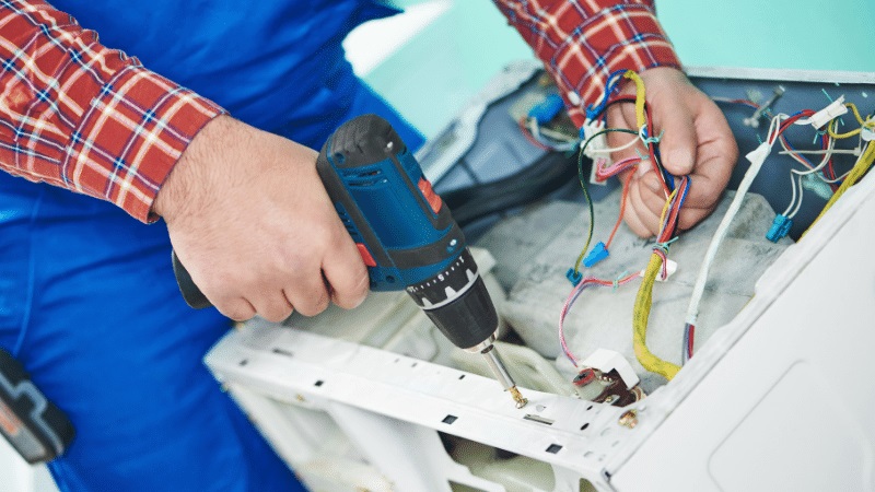 Erenler Mitsubishi Mitsubishi çamaşır makinesi kart tamiri – Su almama arızası orijinal parça ile giderildi. - Teknik servis örneği